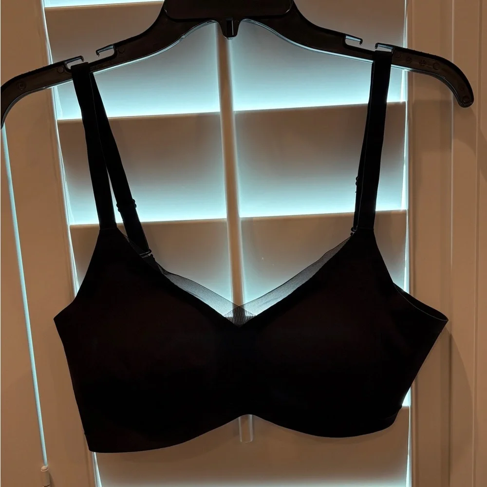 Bundle of Three Honeylove Crossover and Silhouette Bras Sand/Vamp & Black Size M